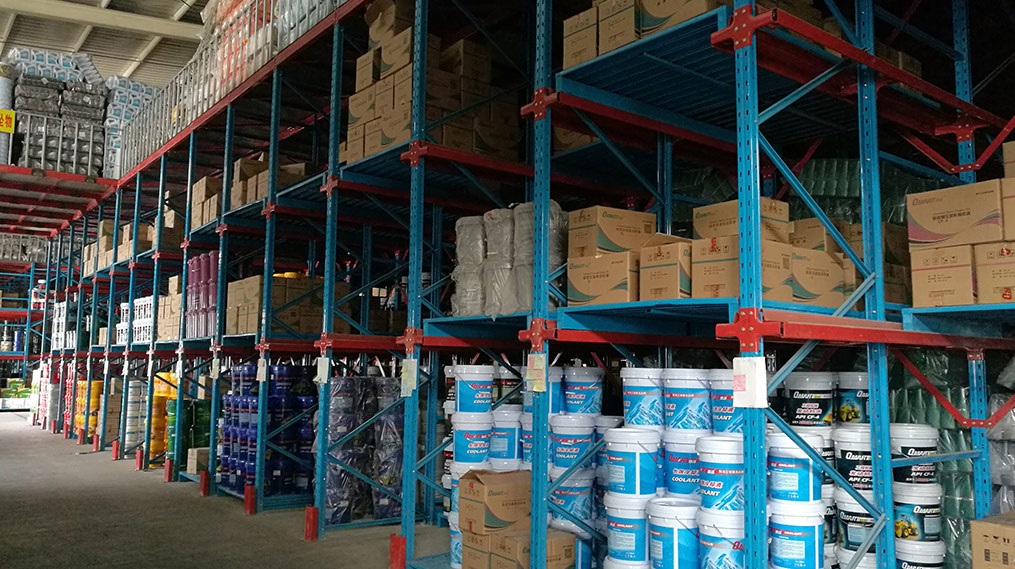 成品儲存區(qū)一角""